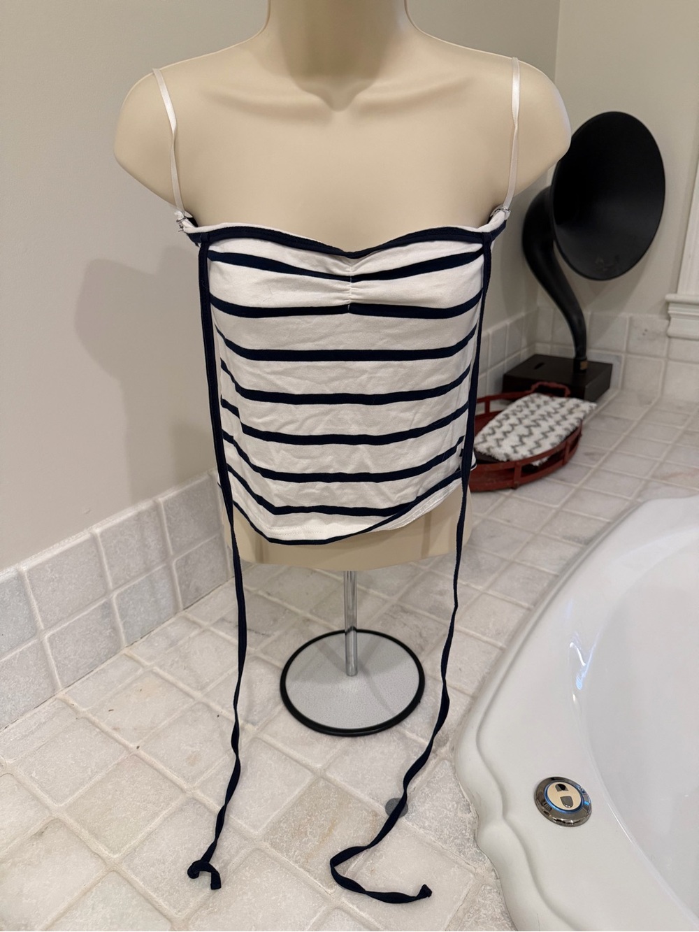 Edikted Womans Lorenza Striped Halter Top -Navy and white